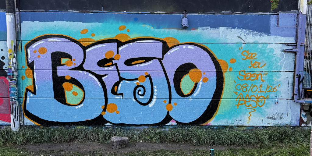Beso grafitti art